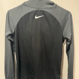 Nike Youth Medium Unisex black and grey Hoodie